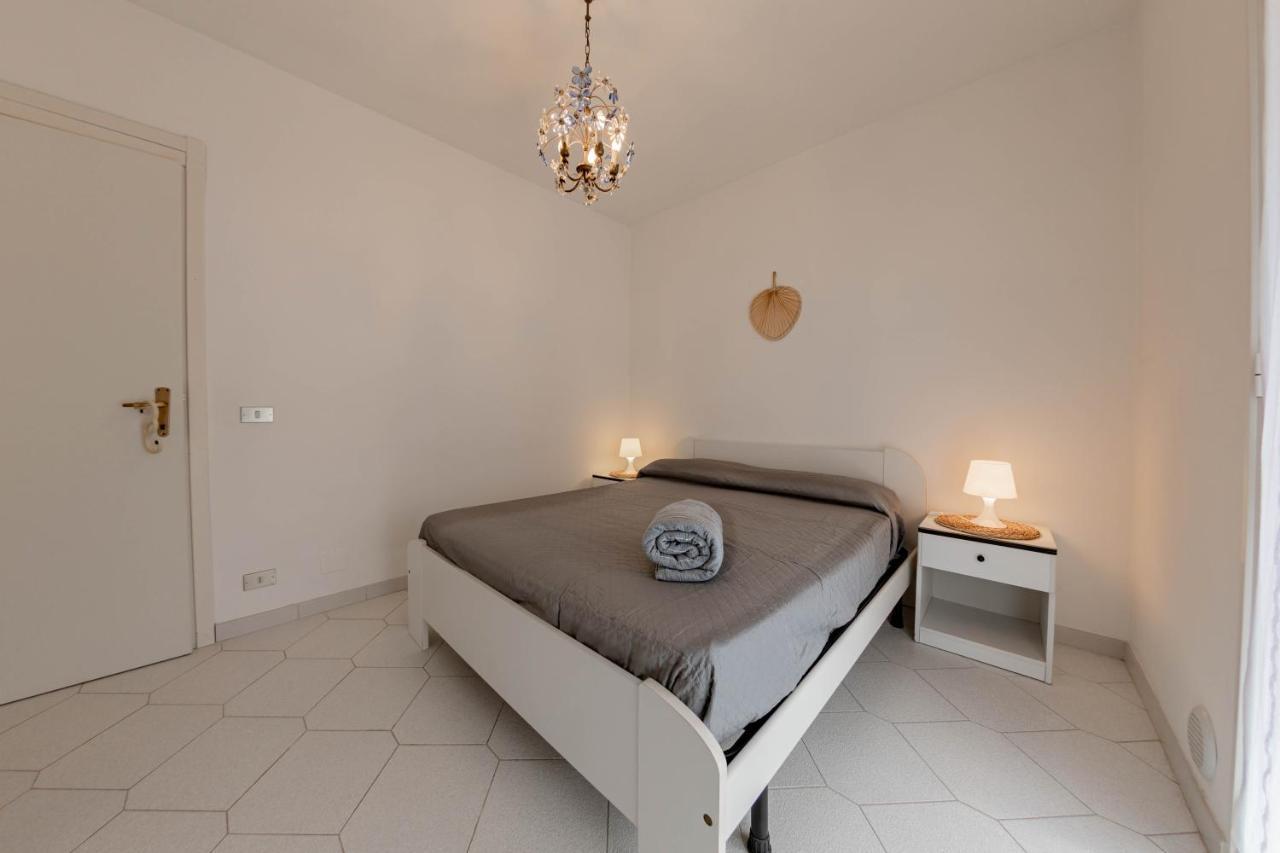 H11 Residence Gli Ulivi Piscina - Liguria San Lorenzo al Mare Extérieur photo