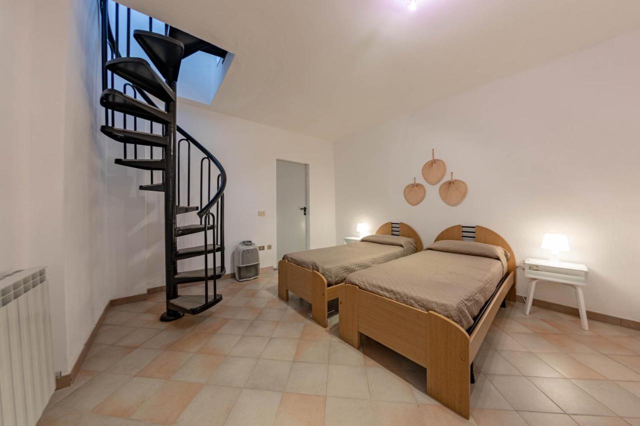 H11 Residence Gli Ulivi Piscina - Liguria San Lorenzo al Mare Extérieur photo