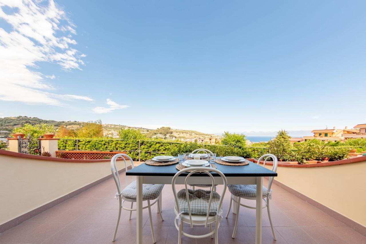 H11 Residence Gli Ulivi Piscina - Liguria San Lorenzo al Mare Extérieur photo